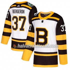 Miesten NHL Boston Bruins Pelipaita Patrice Bergeron 37 2019 Winter Classic Adidas Valkoinen Authentic
